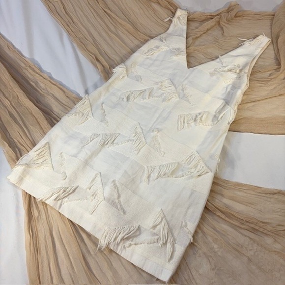 Maeve Dresses & Skirts - Anthropologie Maeve Womens‎ Off White Sheath V Neck Minidress Size 0